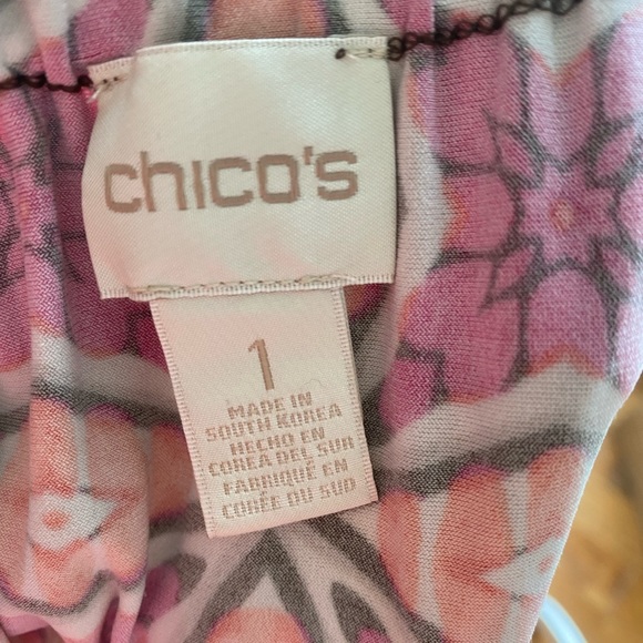 Off the shoulder geometric print top. Chico’s size 1 - Picture 5 of 5